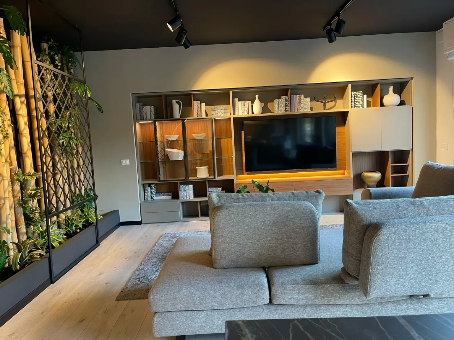 living-room-arredamenti-showroom-ardegahome01